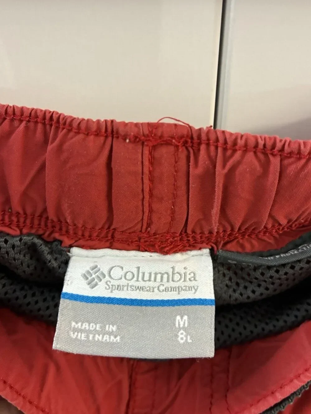 Columbia men red